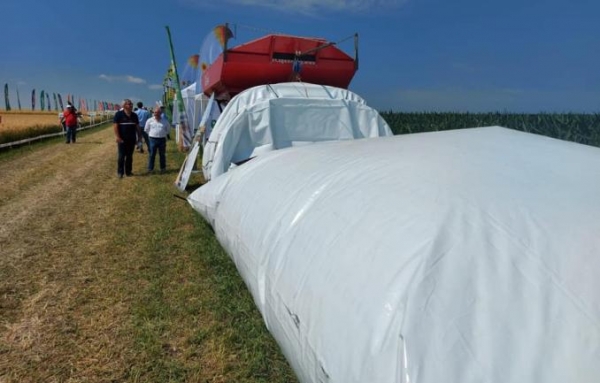 Fermierii români au depozitat peste un milion de tone de cereale în silobag-uri