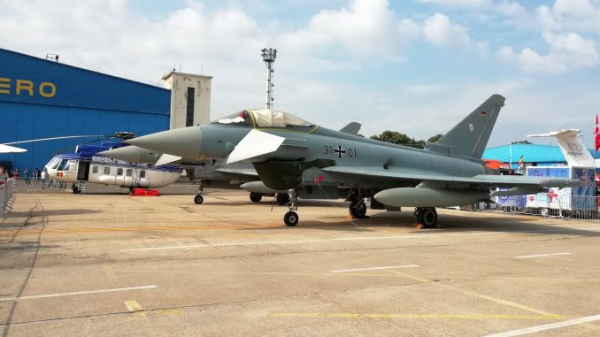 Număratoare inversă pentru BIAS 2022. EXTRA 300L, F16 Fighting Falcon și Eurofighter Typhoon vor face spectacol