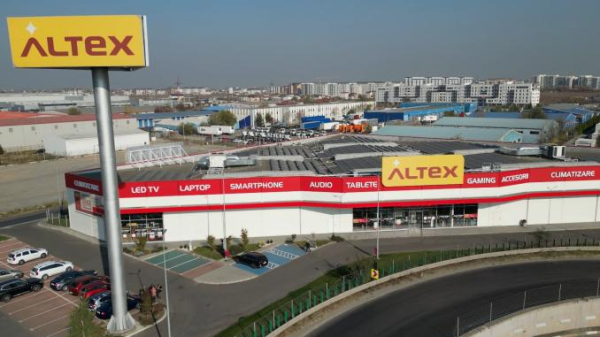 Eveniment de vânzare pentru iubitorii unui renumit brand de telefoane mobile