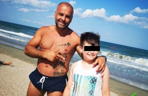 Erou în lupta cu valurile!